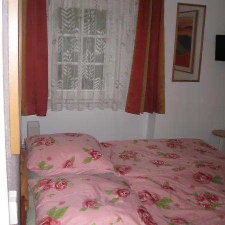 Apartament Jordanstrasse 4 Whg 2 *